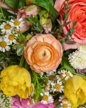 Lovely Lady Floral Arrangement | Presch Petals Flower Delivery Dallas