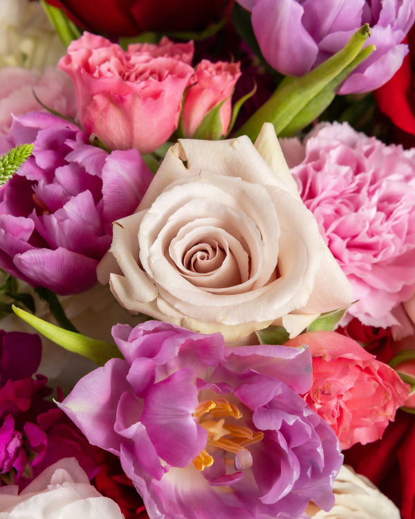 Pillow Talk Arrangement | Presch Petals Flower Delivery Near Me Dallas